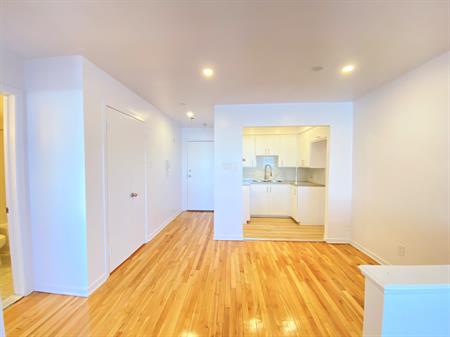 Très Grand Et Bel Appartement à Louer