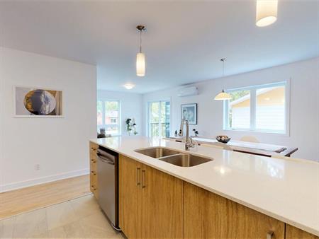 SAINT-CHARLES - APPARTEMENT 4½ À LOUER POUR JUILLET