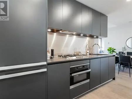 28XX 1480 HOWE STREET | 28XX 1480 HOWE STREET, Vancouver