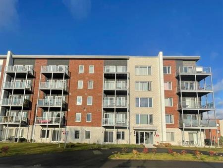 St-Constant - 4 1/2 situé au 2e étage pour le 1er juillet 2025