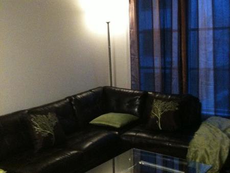 Sunny Condo Ensoleillé
