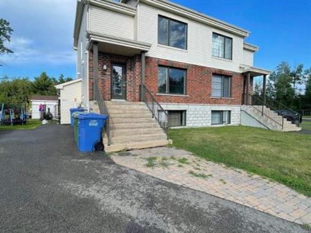 APPARTEMENT 4½ À LOUER - 15 JUILLET - LACHUTE