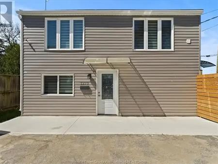3273 CLEMENCEAU Unit# MAIN | 3273 CLEMENCEAU Unit# MAIN, Windsor