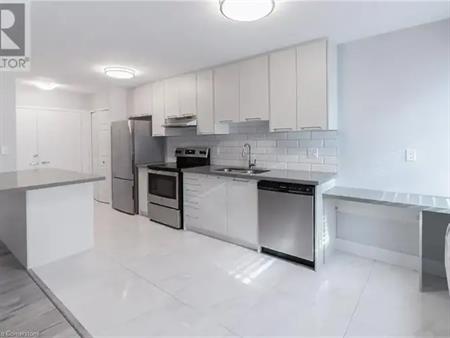 579 CLARE Avenue Unit# 203 | 579 CLARE Avenue Unit# 203, Welland