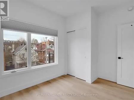5 - 109 RUSSELL AVENUE | 5 - 109 RUSSELL AVENUE, Ottawa