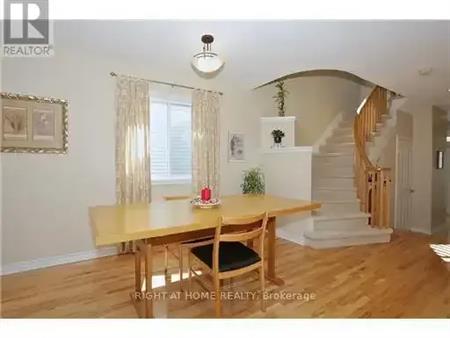 162 GRAY CRESCENT | 162 GRAY CRESCENT, Ottawa