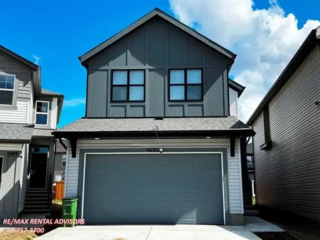 UPPER 9495 229 Street Northwest | 9495 229 Street Northwest, Edmonton