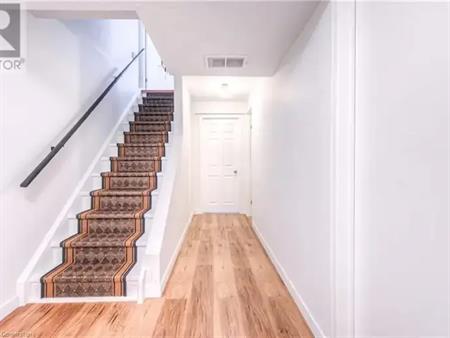 236 BANKSIDE Drive | 236 BANKSIDE Drive, Kitchener