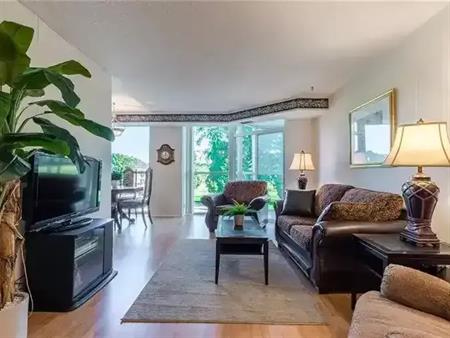 Grenadier Place Executive Living Condo! | 162 Martindale Road, St. Catharines