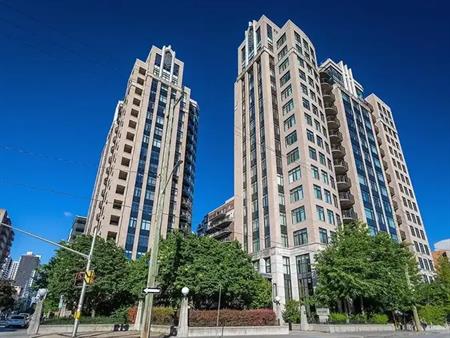 702-245 Kent Street | 245 Kent Street, Ottawa