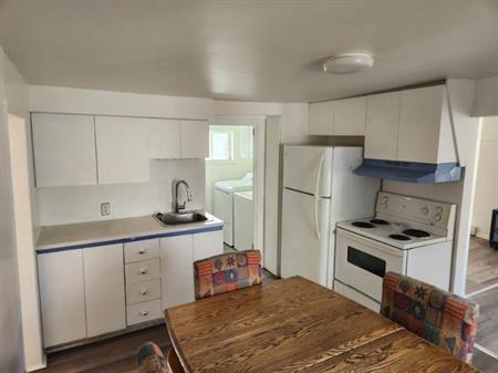 3 1/2 - Sherbrooke - 975 $/mois