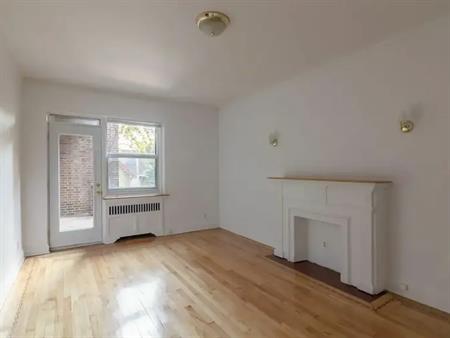 Lennox-Deacon | 6210 Avenue Deacon, Montreal