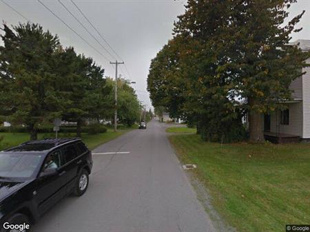 2 CH - 1 SDB - Saint-Ambroise-de-Kildare - $1,225 /mo