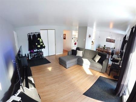 2 CH - 1 SDB - Québec - $1,275 /mo