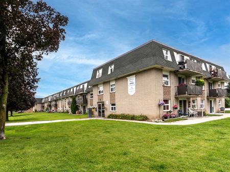 Sydenham Manor | 2755 5th Ave. W., Owen Sound
