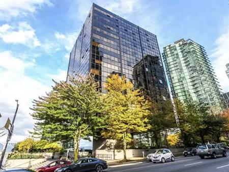 Large One Bedroom Unit w/ Views of Coal Harbour | 1333 West Georgia Street, Vancouver