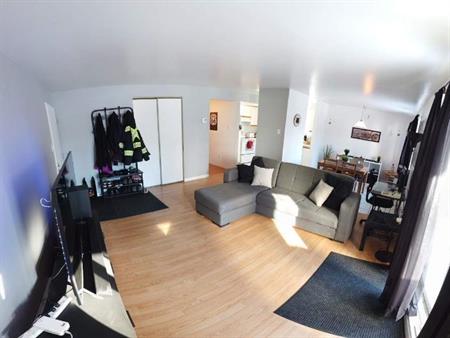 2 CH - 1 SDB - Québec - $1,275 /mo