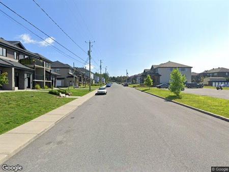 3 CH - 1 SDB - Granby - $1,575 /mo
