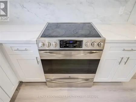 UPPER - 92 MILLER ROAD | UPPER - 92 MILLER ROAD, Oakville