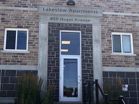 🌟 Steps to Downtown & Harbourfront –  Luxe 2-Bedroom in Prime Location | Available June 1 | 459 Hugel Avenue, Midland