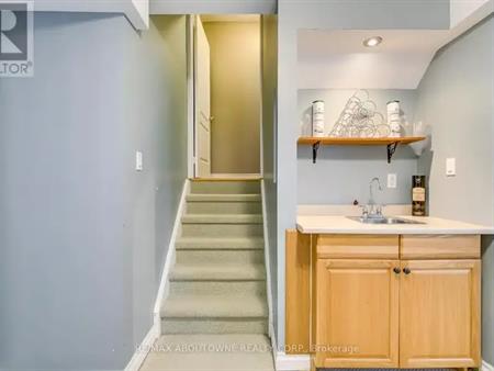 2055 ASHMORE DRIVE | 2055 ASHMORE DRIVE, Oakville