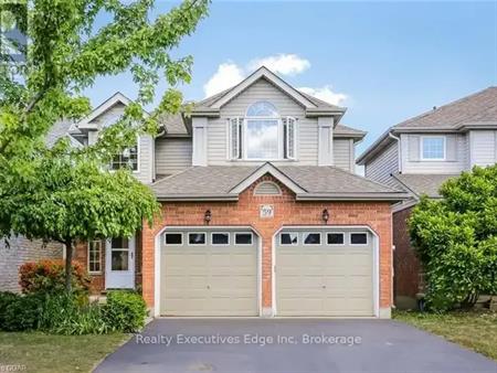 59 MARSH CRESCENT | 59 MARSH CRESCENT, Guelph