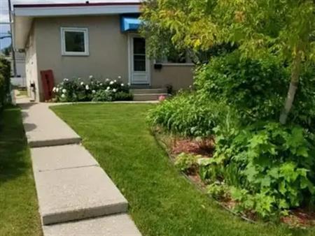 Bright 3-Bed Main Floor Suite in Ottewell | 9018 60 Street, Edmonton