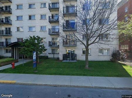 2 CH - 1 SDB - Montréal - $1,650 /mo