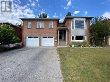 UPPER - 86 BROWNING TRAIL | UPPER - 86 BROWNING TRAIL, Barrie