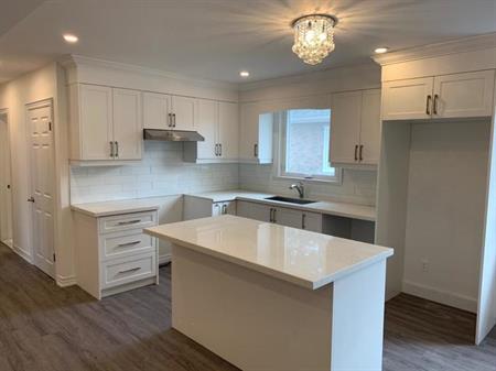 House for rent Hamilton Mountain (Top Level), Available June 1 | 59 East 44th Street, Hamilton