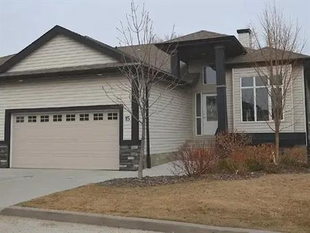 Spacious 4-Bedroom Duplex Bungalow for Rent in Quiet Condo Community | 15 - 12610 15 Avenue Southwest, Edmonton