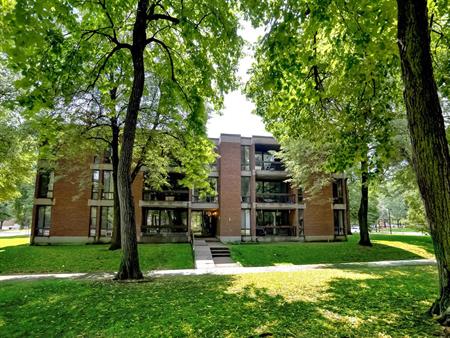 Appartement 2 chambres à louer Île-des Soeurs à PH 1 - 3 Garden
