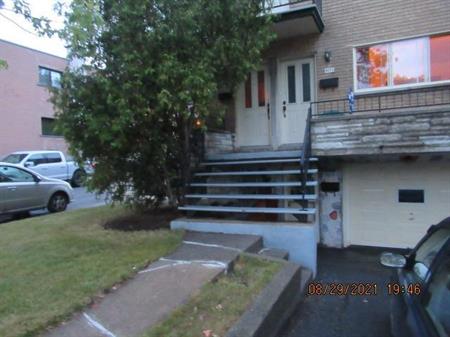 Ahuntsic 2 1/2 sous-sol 1er juin