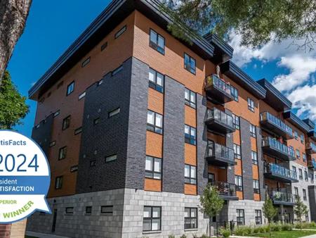 Village West Apartments | 1355 Commissioners Road West, London