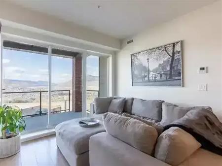 Creston House Stunning Apartment! | 885 University Drive, Kamloops