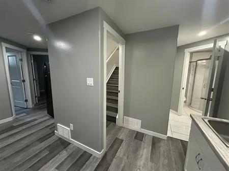 Cozy 2 Bedroom 1 Bathroom Basement Suite with Spacious Fenced Yard*Pet Friendly! | 8570 Cushing Place Southwest, Edmonton