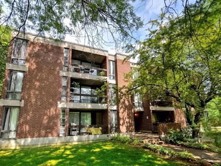2 Bedroom Premium - 222 Rue Berlioz, Verdun