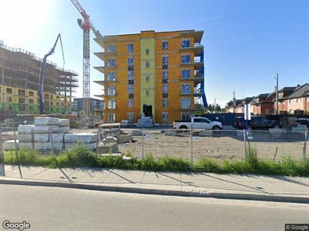 2 CH - 1 SDB - Pointe-Claire - $2,350 /mo