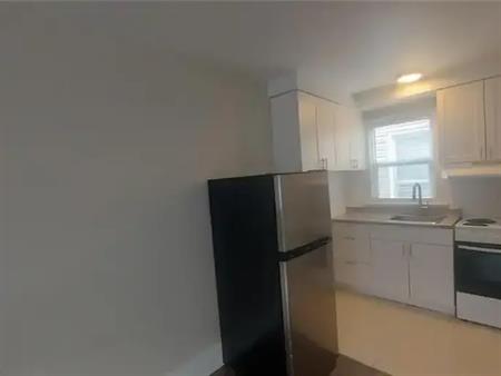 181 KING Street E Unit# 9 | 181 KING Street E Unit# 9, Kitchener