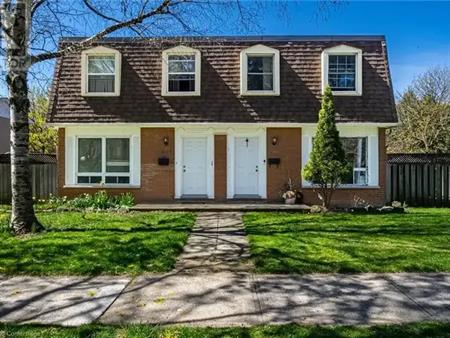 648 FRANCIS Road | 648 FRANCIS Road, Burlington