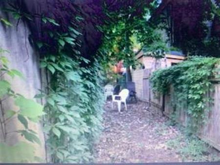 Mini Maison 1étage 3 1/2 Avec Cour CalmeSécure Libre LOGEMENTNEUF 1165$ ToutInclusInternetPoeleFrigoLaveusePoss.MeublesChauff
