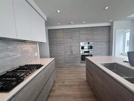 Waterfront Luxury 2 bed 1 den condo in the heart of New Westminster | 660 Quayside Drive, New Westminster