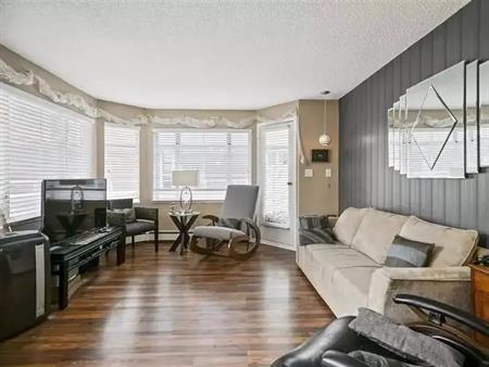 **DOCKSIDE** Boardwalk Top Condo | 12 K De K Court, New Westminster