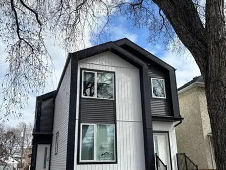 3 & 1 Bedroom Duplex Style Rental by NAIT - SF275 | 12125 95 Street, Edmonton