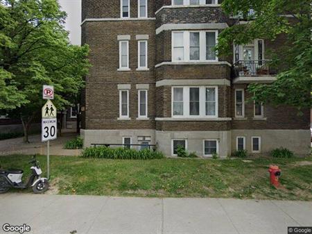 2 CH - 1 SDB - Westmount - $1,795 /mo