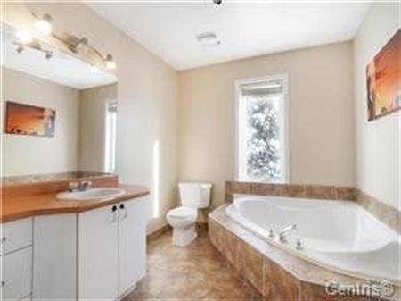 Grand Appartement Dans Un Duplex