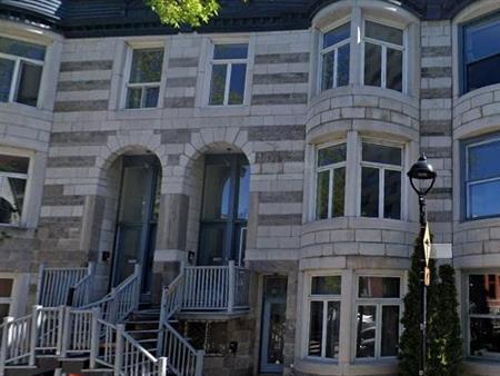 McGill Ghetto Adjacent – 3 Bedroom Apartment - 3421-3467 De Bullion, Montréal