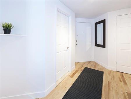 Appartement Montréal (Ville-Marie) À Louer