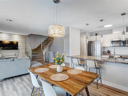 Luxueux Condo 3 Chambres - La Prairie