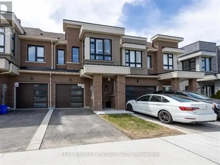 95 CASPIAN SQUARE | 95 CASPIAN SQUARE, Clarington